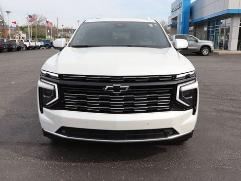 Used 2025 Chevrolet Tahoe High Country image 36