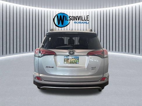 Used 2018 Toyota RAV4 XLE w/ Plus Extra Value Package AWD/4WD image 5