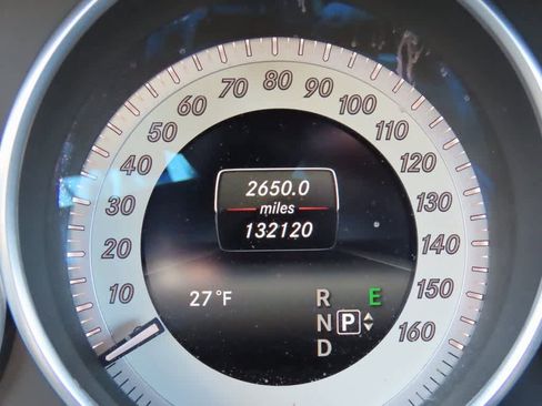 Used 2016 Mercedes-Benz E 400 4MATIC Sedan image 25