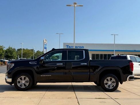 Used 2025 GMC Sierra 1500 SLT RWD image 7