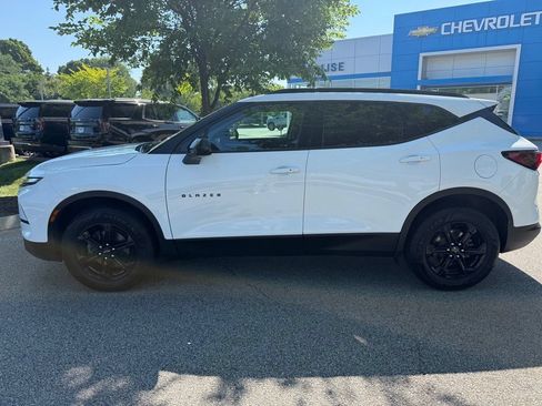 Used 2023 Chevrolet Blazer LT w/ Convenience Package AWD/4WD image 2