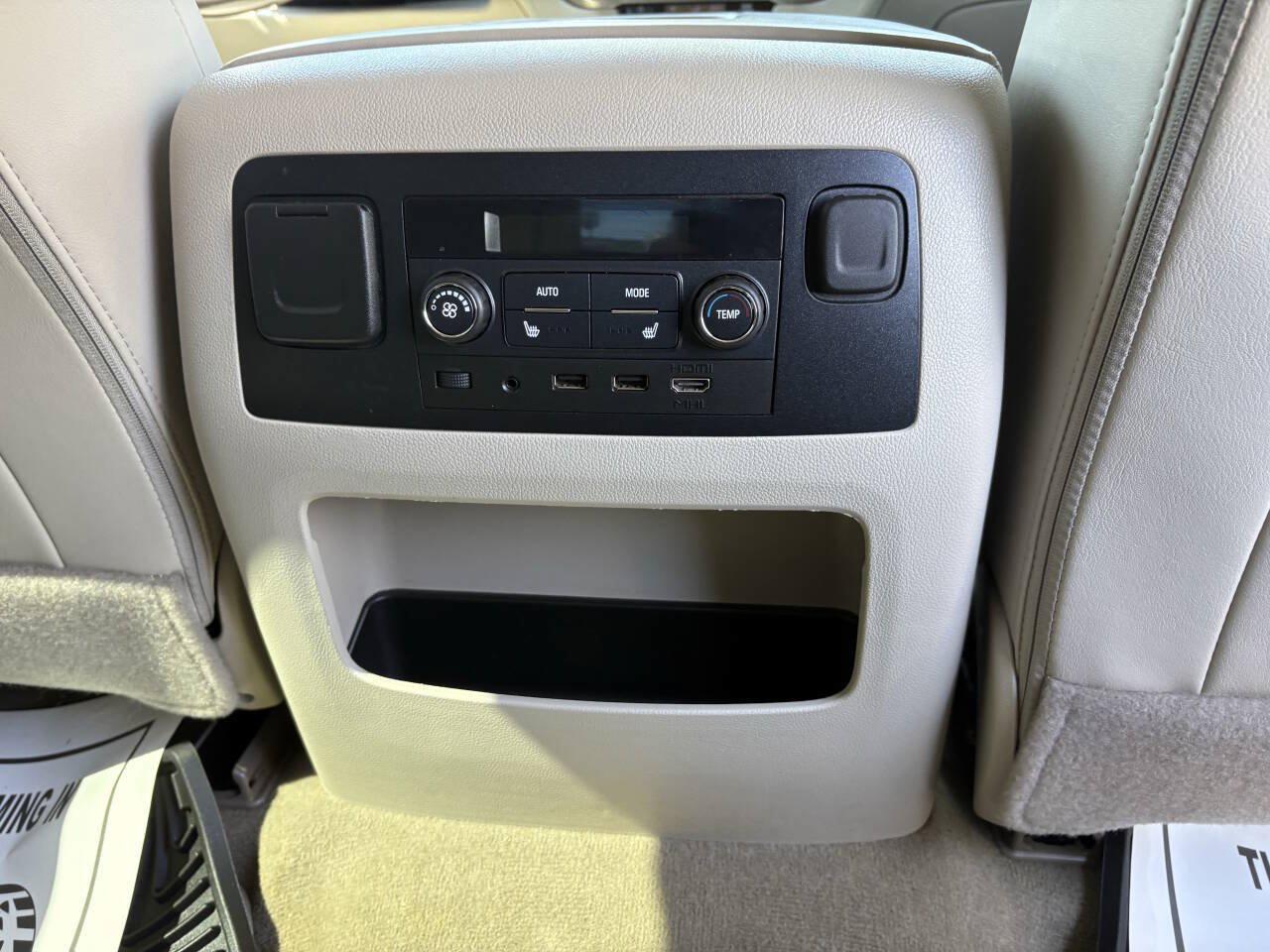 Used 2018 GMC Yukon Denali AWD/4WD image 27