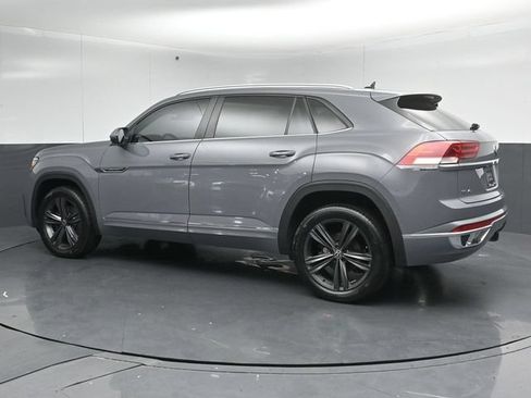 Used 2021 Volkswagen Atlas Cross Sport SE w/ Panoramic Sunroof Package AWD/4WD image 5
