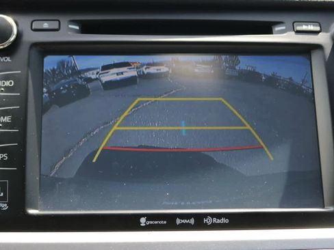 Used 2017 Toyota Highlander Limited AWD/4WD image 16