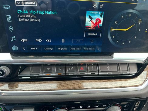 Used 2022 Chevrolet Silverado 1500 LT image 15