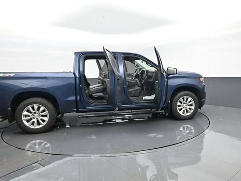 Used 2019 Chevrolet Silverado 1500 Custom w/ Custom Value Package AWD/4WD image 26