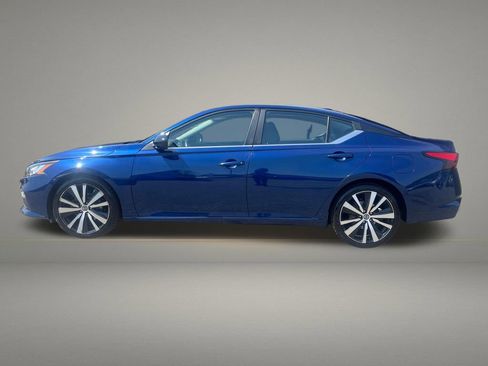 Used 2020 Nissan Altima 2.5 SR FWD image 2