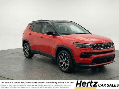 Used 2025 Jeep Compass Limited AWD/4WD image 1