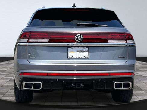 Used 2024 Volkswagen Atlas Cross Sport SEL Premium R-Line image 4