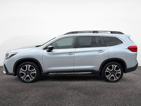 Used 2024 Subaru Ascent Limited w/ Technology Package AWD/4WD image 4
