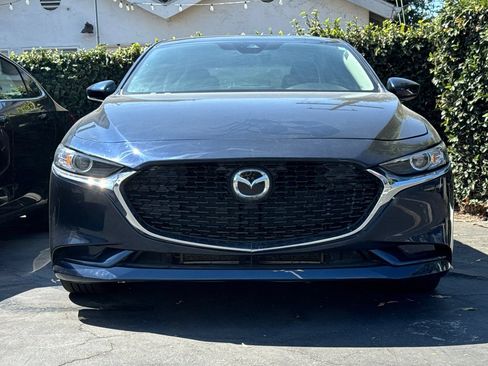 Used 2021 MAZDA MAZDA3 s FWD image 3