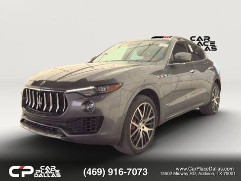 Used 2018 Maserati Levante S GranLusso image 3
