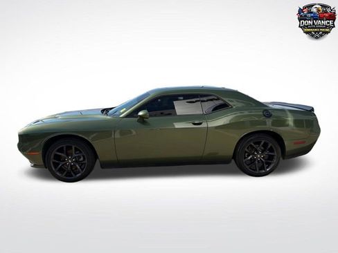 Used 2021 Dodge Challenger SXT w/ Blacktop Package RWD image 2