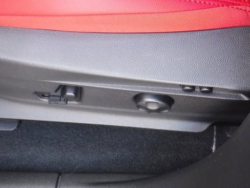 Used 2024 Alfa Romeo Stelvio Veloce image 28