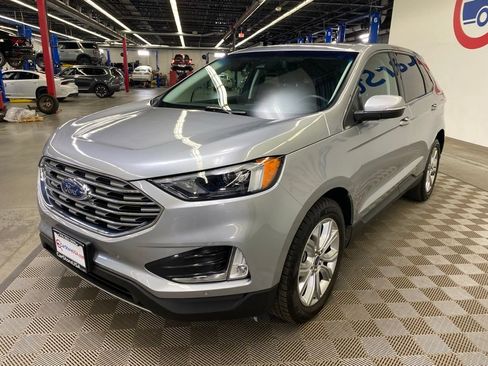 Used 2022 Ford Edge Titanium w/ Cargo Accessory Package AWD/4WD image 3