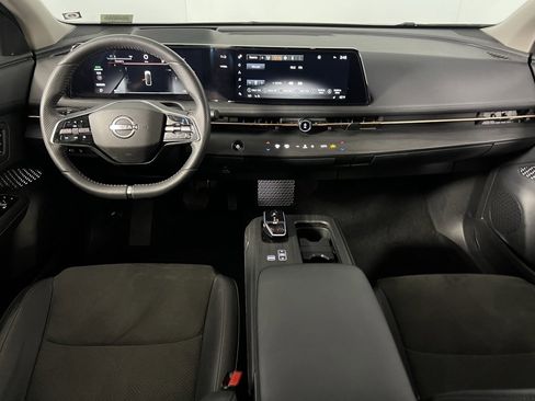 Used 2024 Nissan Ariya FWD image 13