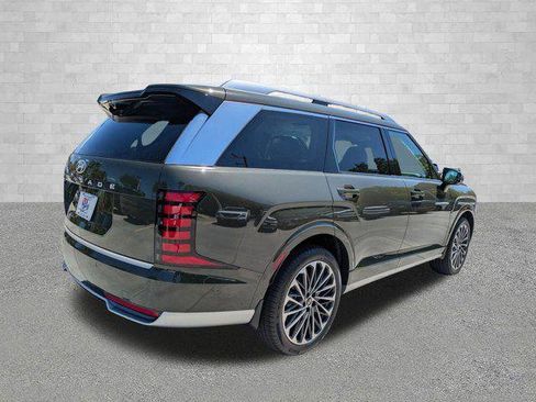 New 2026 Hyundai Palisade Calligraphy FWD image 2