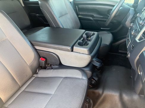 Certified 2017 Nissan Titan S image 10