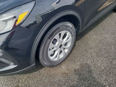 New 2025 Ford Escape Active w/ Active Premium Tech Pack image 9