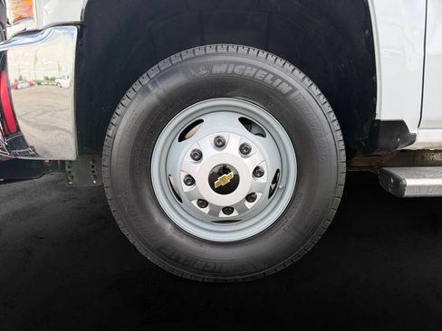 Used 2017 Chevrolet Silverado 3500 W/T w/ WT Convenience Package AWD/4WD image 11