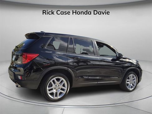 Certified 2025 Honda Passport EX-L image 7