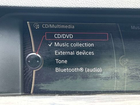 Used 2012 BMW 528i xDrive Sedan AWD/4WD image 29