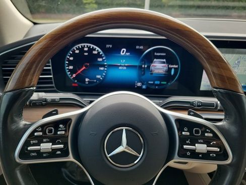 Used 2022 Mercedes-Benz GLS 450 4MATIC image 22