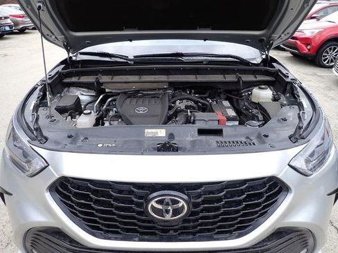 Certified 2023 Toyota Highlander XSE image 13