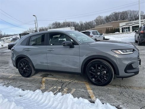 Used 2025 Honda HR-V Sport image 9