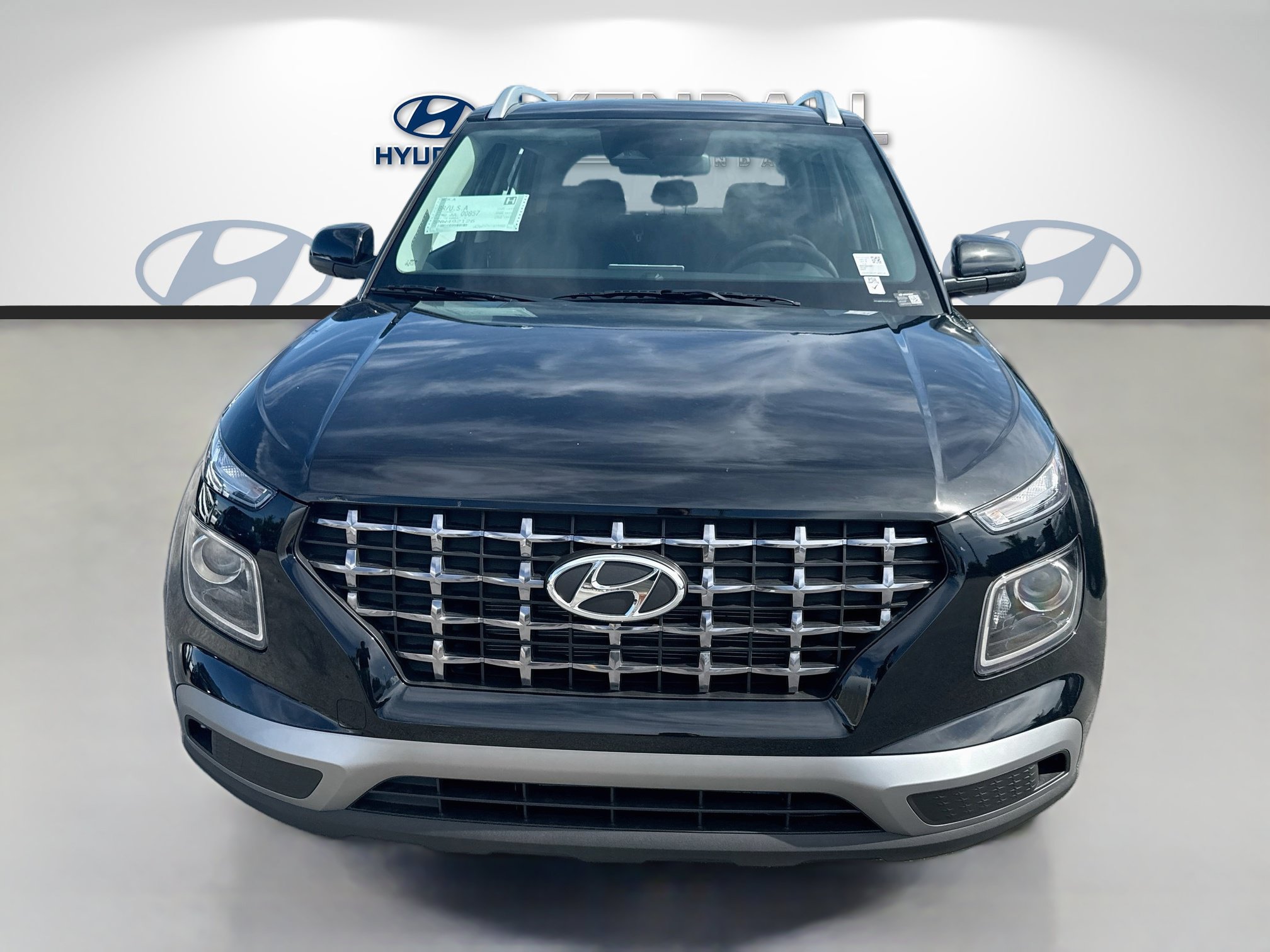 New 2026 Hyundai Venue SEL FWD image 2