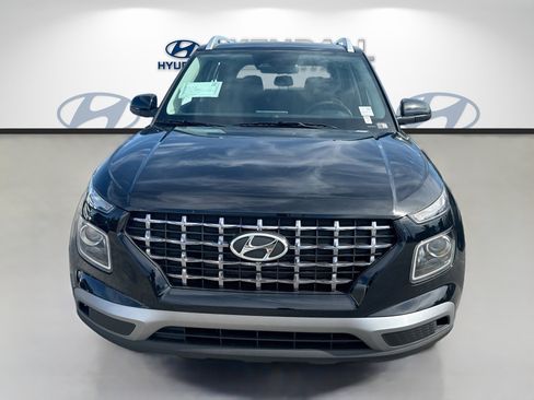 New 2026 Hyundai Venue SEL FWD image 2