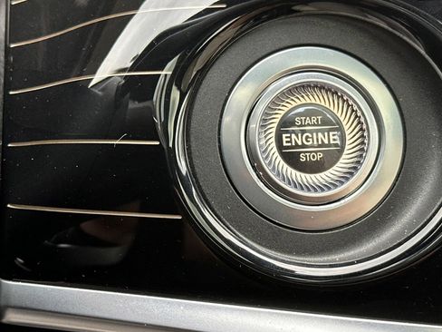 Used 2018 Mercedes-Benz Maybach S 650 image 33