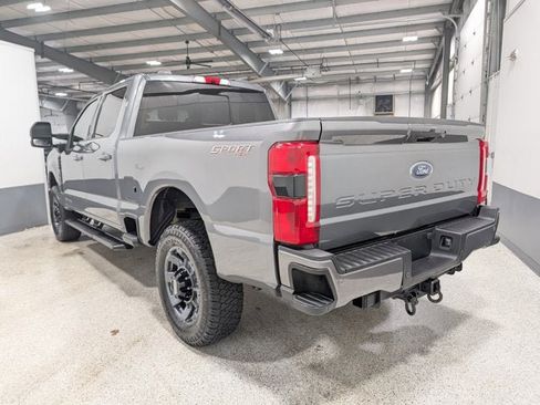 Used 2023 Ford F250 Lariat w/ Sport Appearance Package image 5