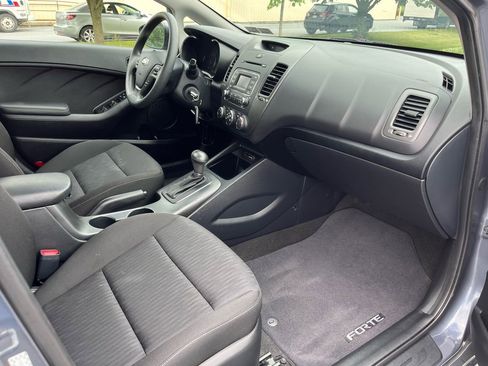 Used 2016 Kia Forte LX FWD image 12