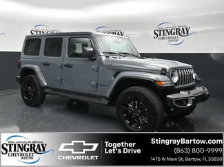 Used 2025 Jeep Wrangler Unlimited Sahara AWD/4WD video 1
