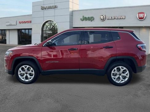 Used 2025 Jeep Compass Sport AWD/4WD image 4