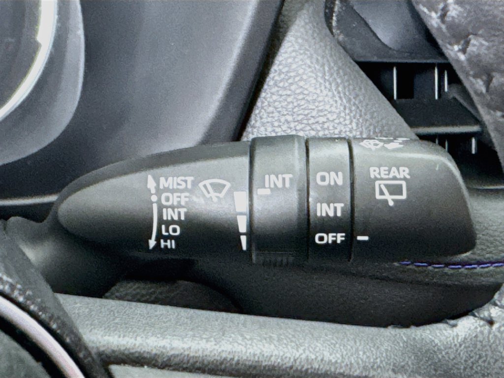 Used 2024 Toyota RAV4 XSE AWD/4WD image 12