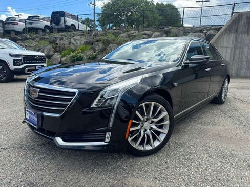 Used 2018 Cadillac CT6 Luxury AWD/4WD image 2