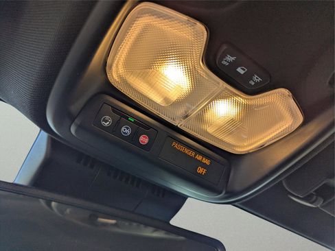 New 2026 GMC Canyon Elevation w/ Convenience Package image 28