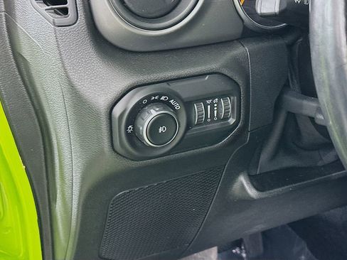 Used 2021 Jeep Wrangler Unlimited Sport AWD/4WD image 14
