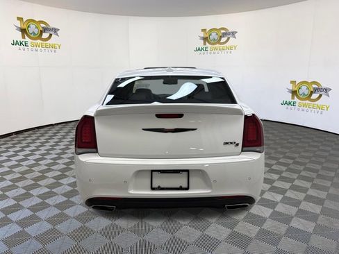 Used 2023 Chrysler 300 S w/ Comfort Group image 9