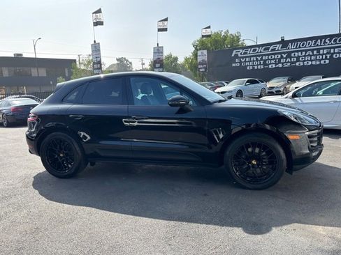 Used 2018 Porsche Macan Sport Edition image 22