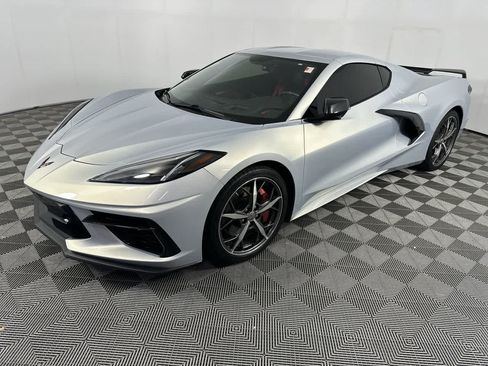 Used 2021 Chevrolet Corvette Stingray Premium Cpe w/ Z51 Performance Package RWD image 2