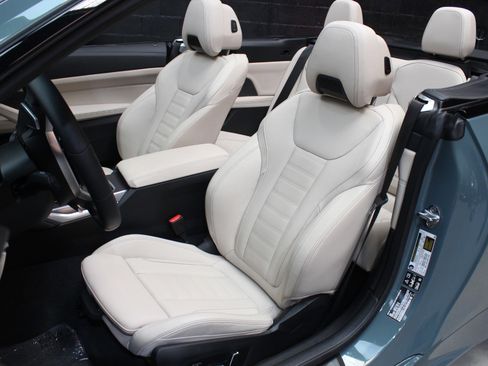 Used 2025 BMW 430i xDrive Convertible w/ M Sport Package image 37