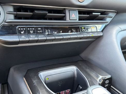 Used 2026 Toyota Crown Platinum image 24