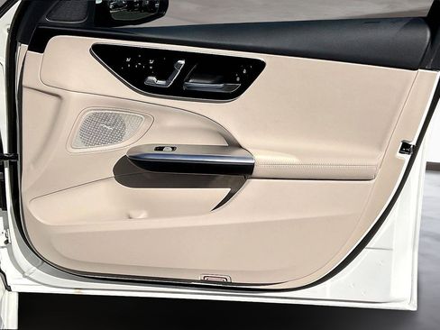 Used 2022 Mercedes-Benz C 300 Sedan image 28