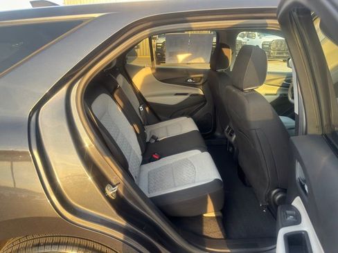 Used 2022 Chevrolet Equinox LS w/ LS Convenience Package AWD/4WD image 30