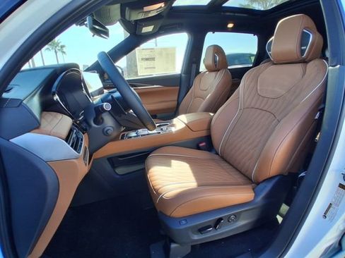 New 2026 INFINITI QX60 Autograph w/ Dark Cargo Package image 17