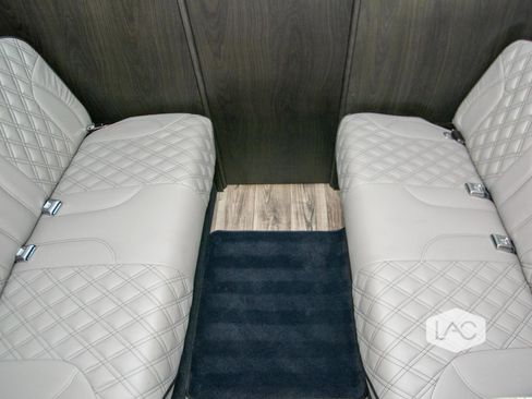 Used 2022 Mercedes-Benz Sprinter 3500 image 8