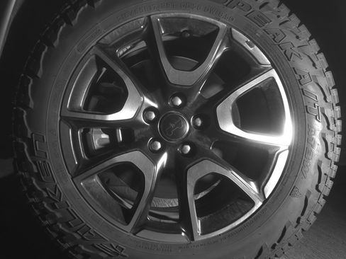 Used 2025 Jeep Compass Trailhawk AWD/4WD image 12